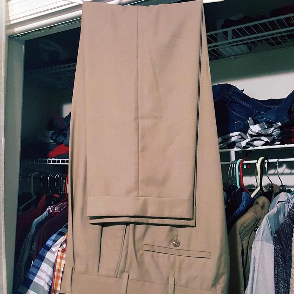 New Louis Raphael Rosso dress pants